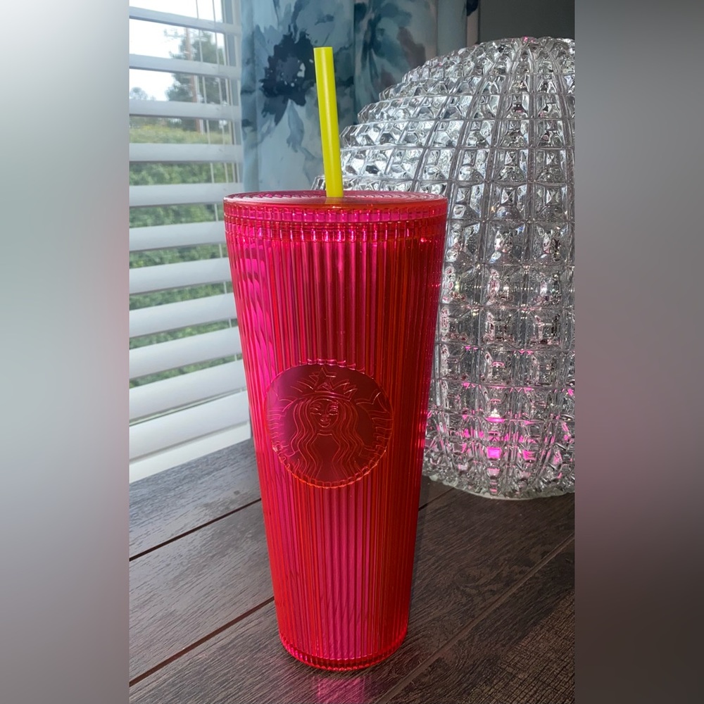 Starbucks Pink Ribbed Iridescent Bling Venti Tumbler 2023 Summ… - Picture 4 of 8